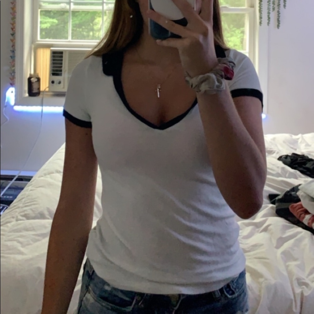 AMERICAN EAGLE COLLARED T-SHIRT